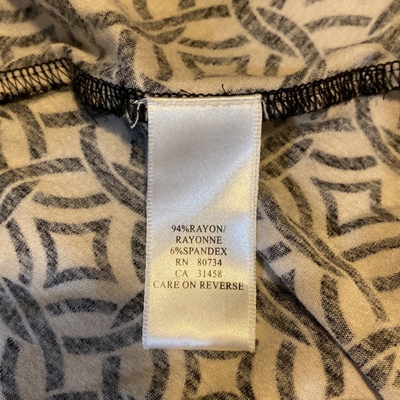 BCBG Maxazria wrap dress. Excellent condition - Picture 7 of 9